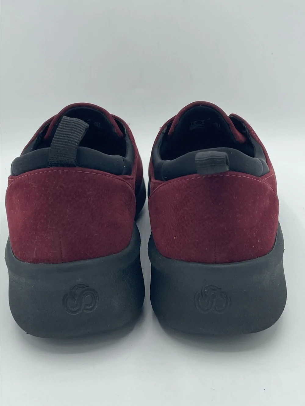 Clarks Cloudsteppers Sullivan Casual Slip-On Suede Sneakers in Burgundy